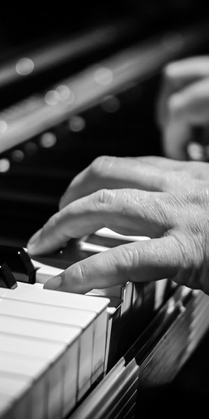 #3 Pianist